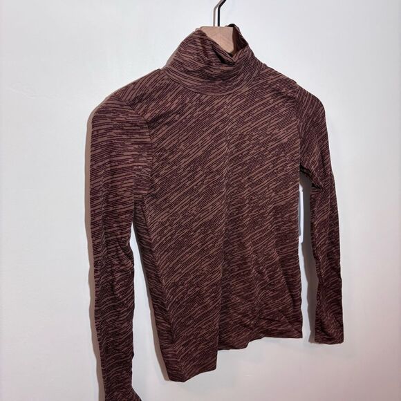 ATHLETA Flurry Seamless Turtleneck NEW with tags Size XS Wren Rustic Beige - Picture 6 of 16